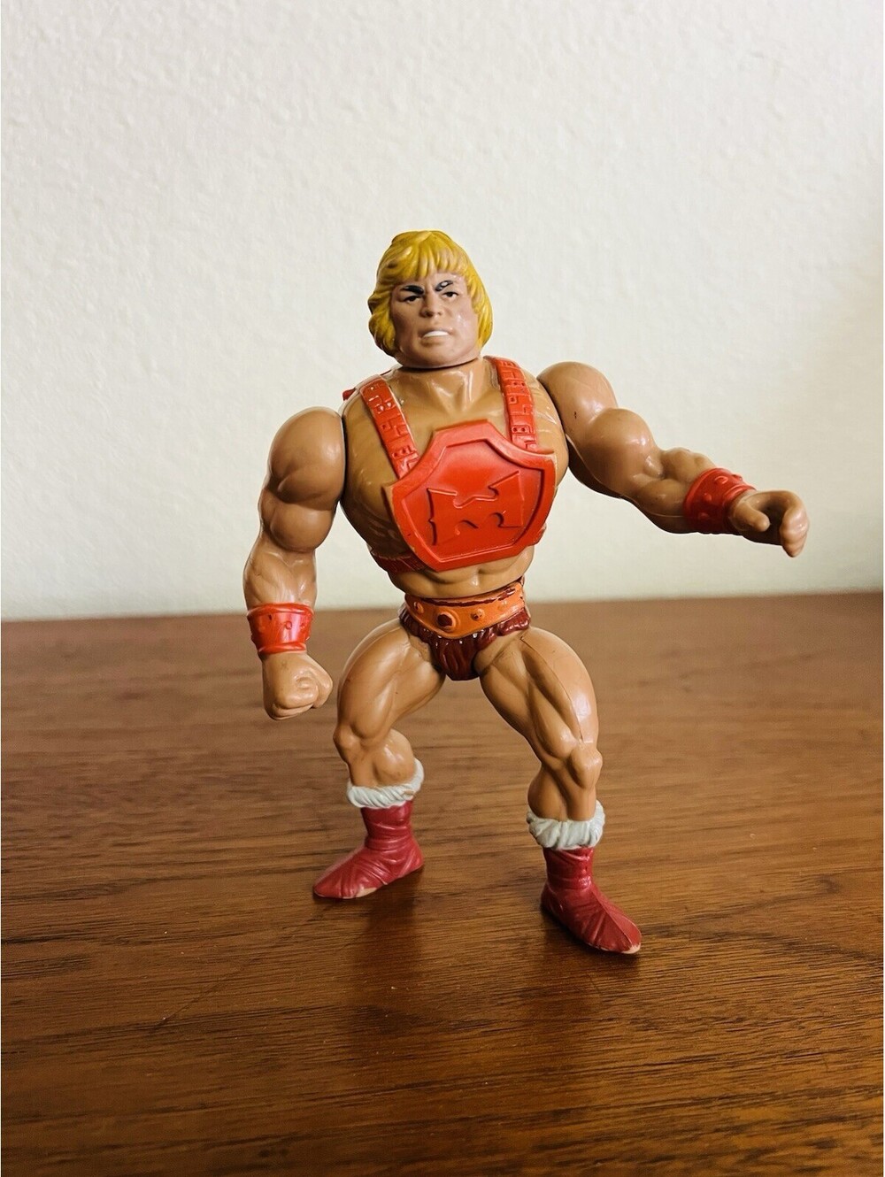 Masters of the Universe He-Man Action Figure Thunder Punch 1984 Vintage Mattel
